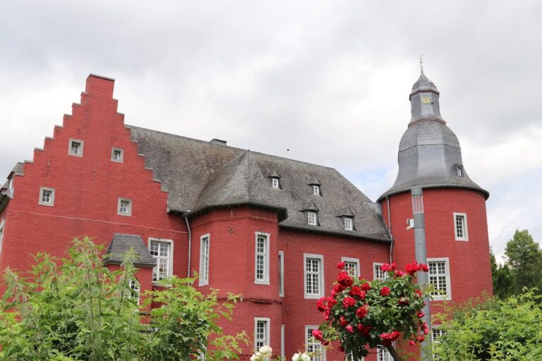 Burg Alsdorf: A Historic Water Castle in Germany