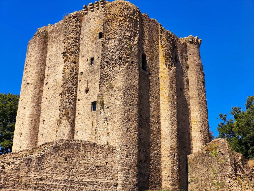 Château de Pouzauges: A Medieval Fortress in Pouzauges, France 6 Château de Pouzauges