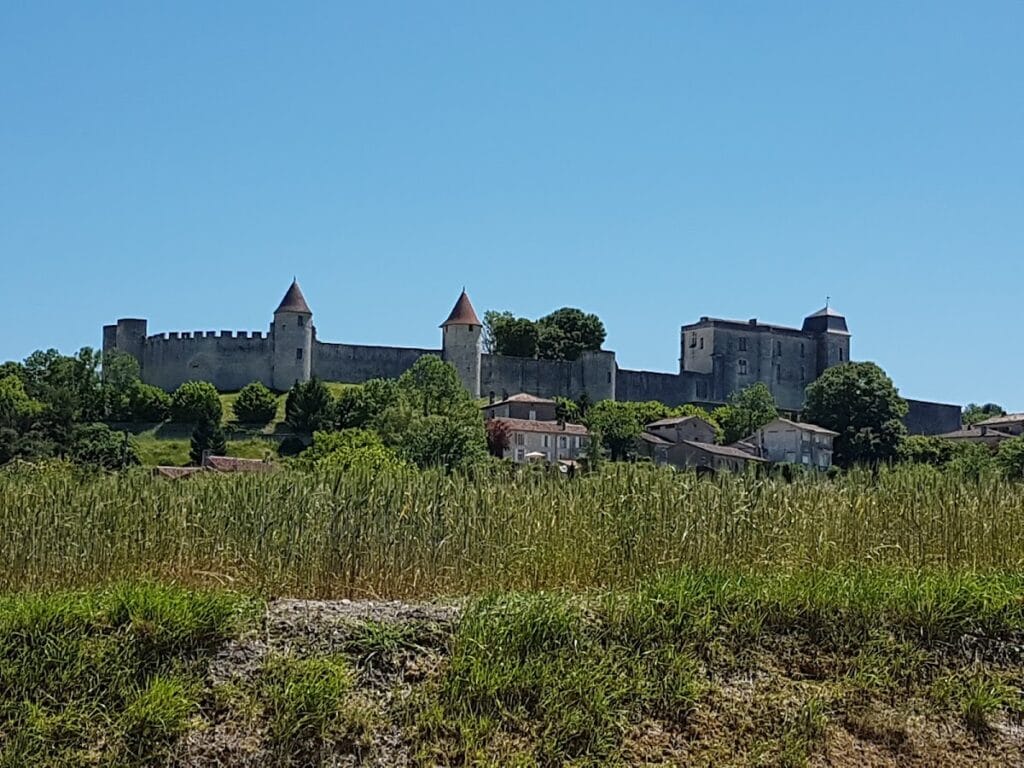 Château de Villebois-Lavalette: A Fortified Castle in Charente, France 2 Château de Villebois-Lavalette