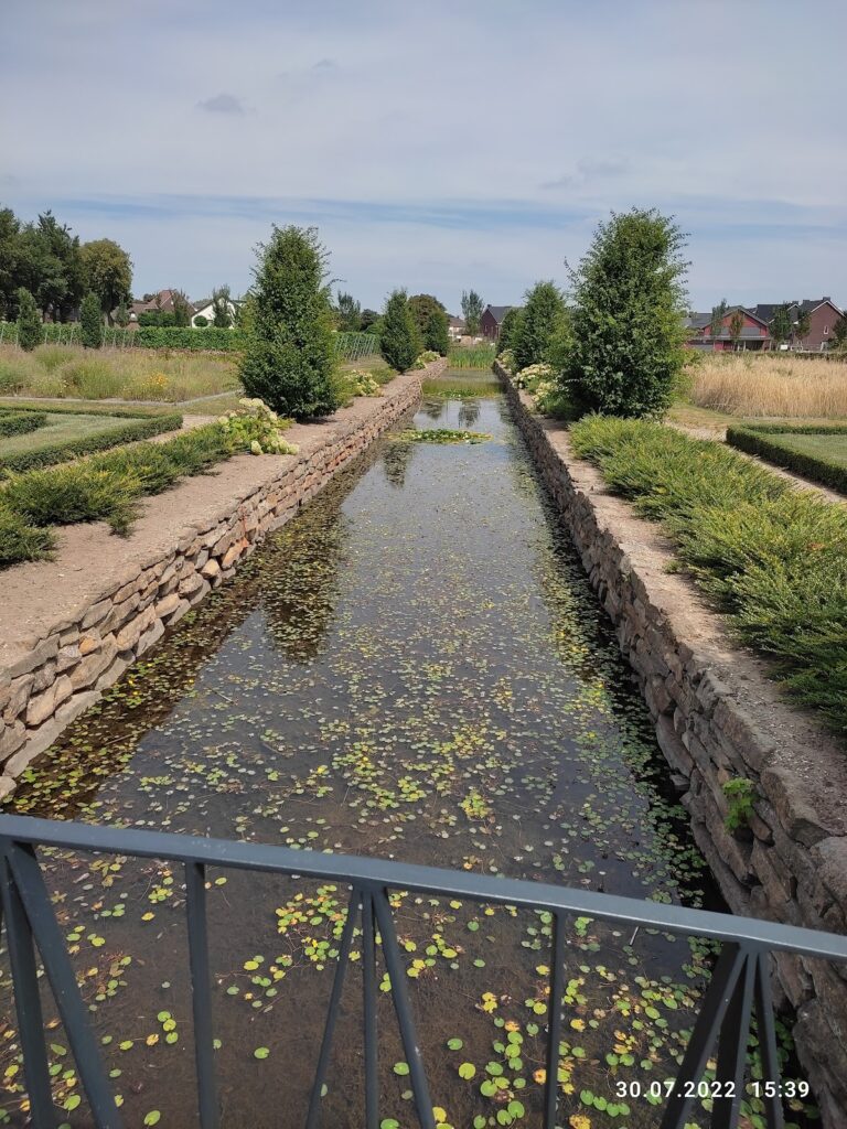 Montfort Castle: A Medieval Fortress in the Netherlands 10 Montfort Castle