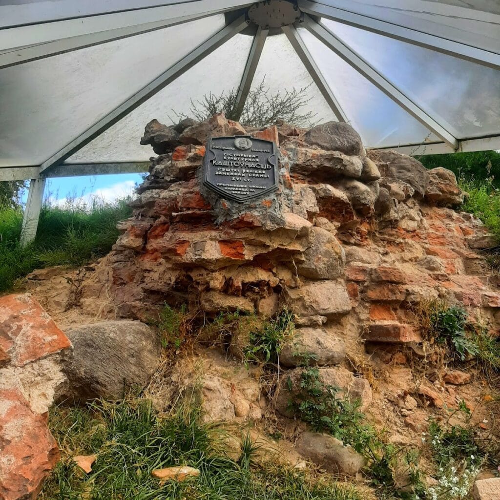 Zaslaŭje Castle: An Early Bastion Fortress in Belarus 4 Zaslaŭje Castle