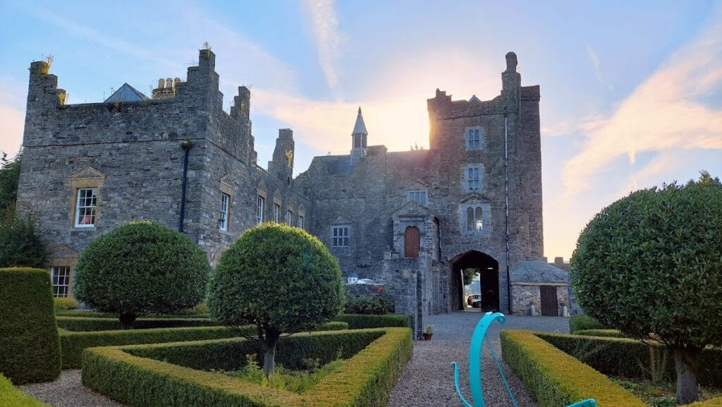 Drimnagh Castle: A Norman Lowland Castle in Dublin 1 Drimnagh Castle