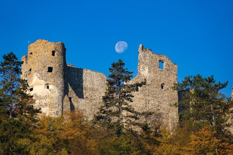 Revište Castle: A Medieval Fortress in Slovakia