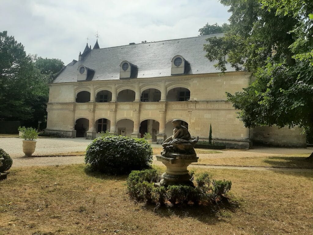 Château de Dampierre-sur-Boutonne: A Renaissance Castle on the Boutonne 2 Château de Dampierre-sur-Boutonne