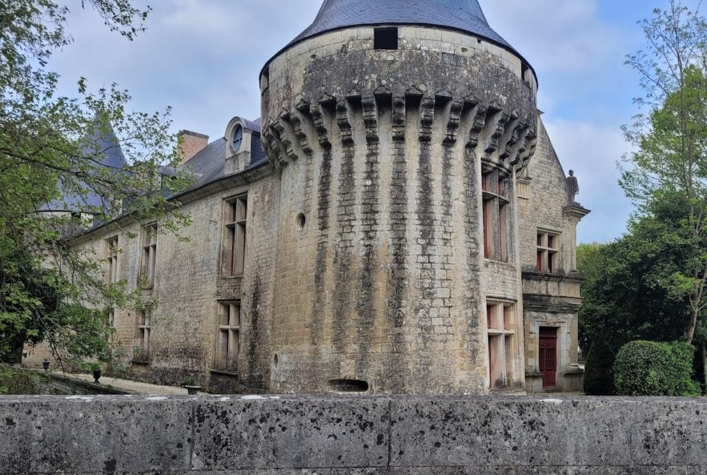 Château de Dampierre-sur-Boutonne: A Renaissance Castle on the Boutonne 3 Château de Dampierre-sur-Boutonne