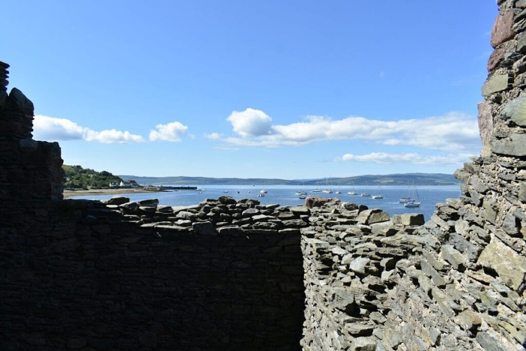 Lochranza Castle