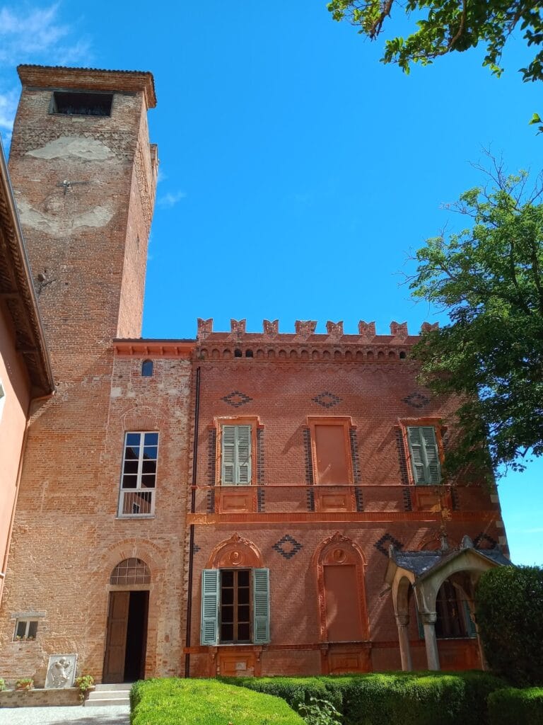 Castello di Uviglie: A Medieval Fortress and Noble Residence in Italy 4 Castello di Uviglie