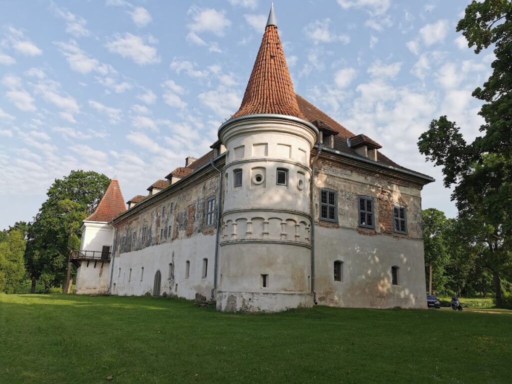 Siesikai Castle: A Renaissance Noble Residence in Lithuania 7 Siesikai Castle