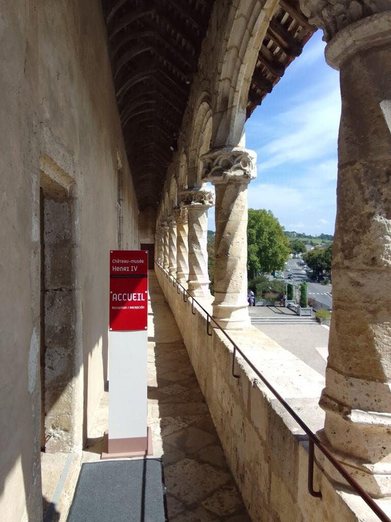 Château de Nérac: Residence of the Albret Dynasty and Navarrese Court 5 Château de Nérac