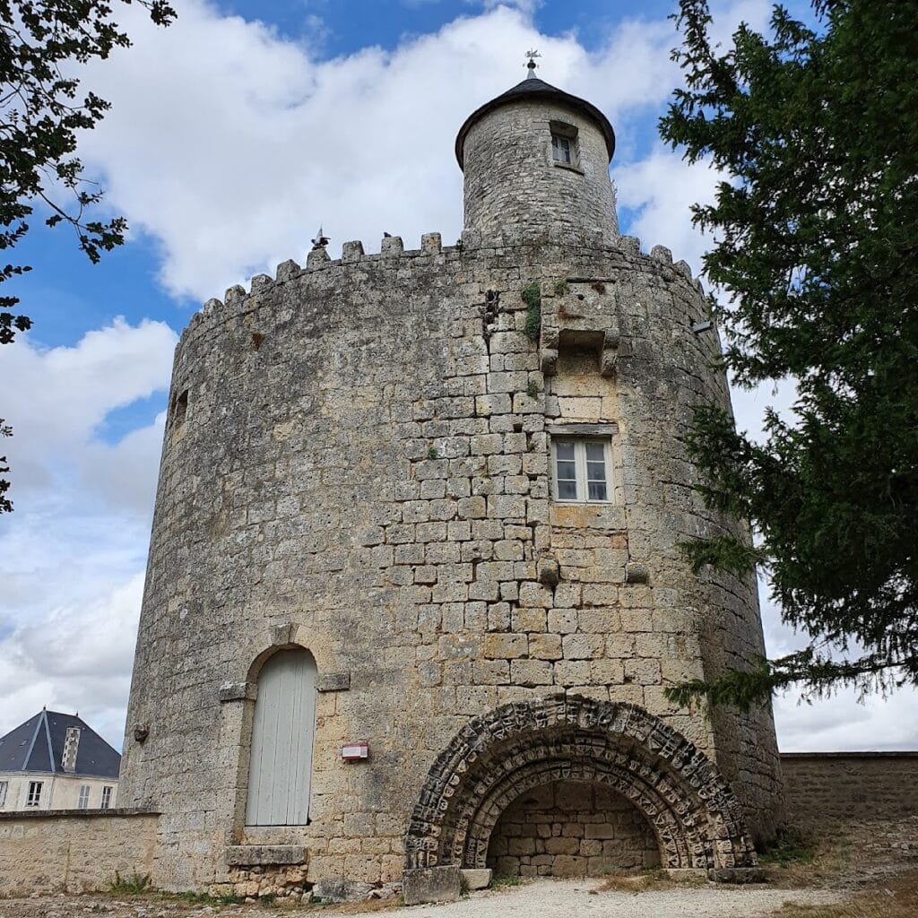 Château de Surgères: A Medieval Castle Complex in France 5 Château de Surgères