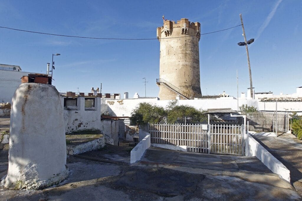 Tower of Paterna: A Medieval Defensive Fortification in Spain 1 Tower of Paterna