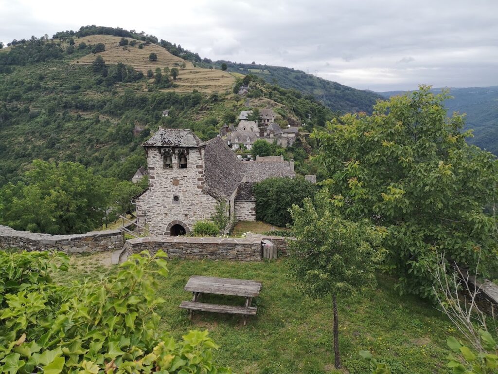 Château de Valon: A Medieval Fortress in Lacroix-Barrez, France 9 Château de Valon