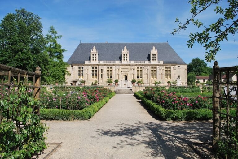 Château du Grand Jardin: A Renaissance Pavilion and Gardens in Joinville, France