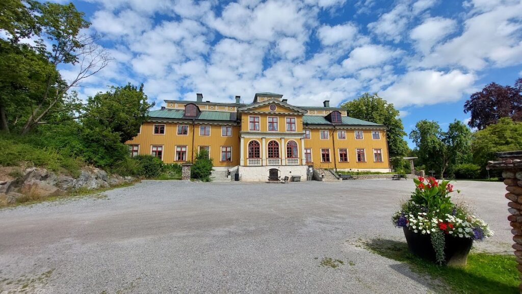 Ekebyhov Castle: A Historic Manor Estate on Ekerön Island, Sweden 7 Ekebyhov Castle