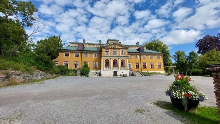 Ekebyhov Castle: A Carolinian Manor Estate in Sweden