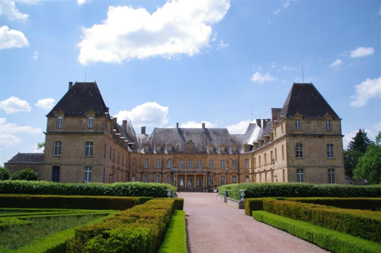 Château de Drée: A Historic French Château in Curbigny