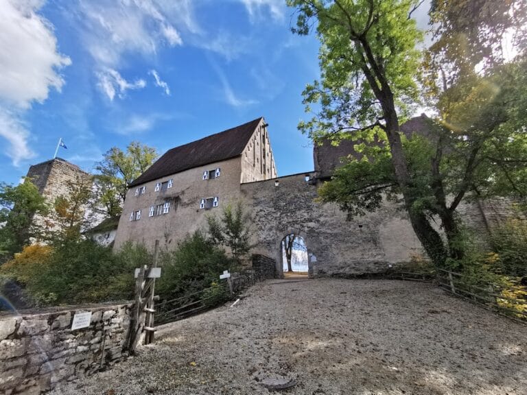 Burg Pappenheim: A Medieval Castle Ruin in Germany