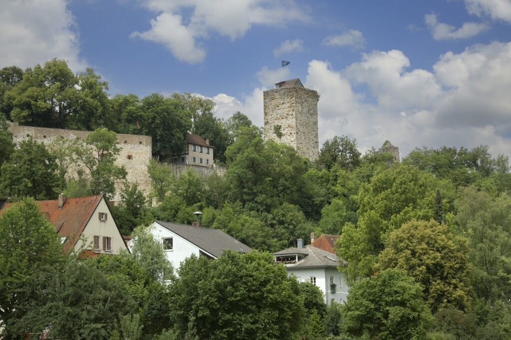 Burg Pappenheim: A Medieval Castle Ruin in Germany 2 Burg Pappenheim