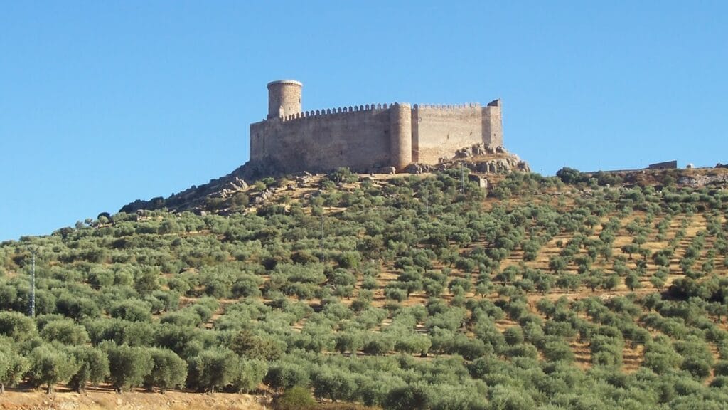 Castillo de la Puebla de Alcocer: Medieval Fortress in Spain 1 Castillo de la Puebla de Alcocer