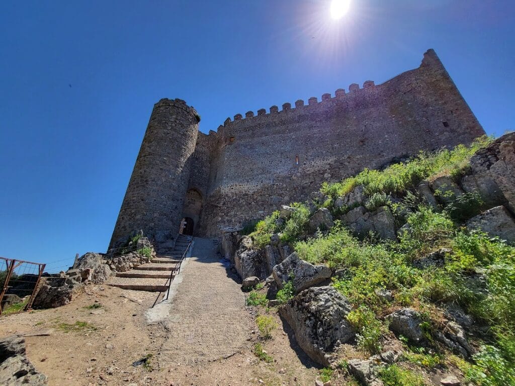 Castillo de la Puebla de Alcocer: Medieval Fortress in Spain 4 Castillo de la Puebla de Alcocer