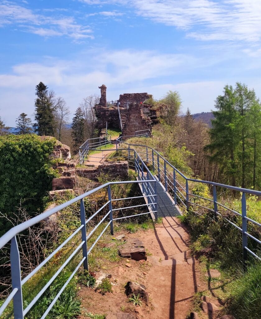 Château du Falkenstein: A Medieval Semi-Troglodyte Fortress in France 2 Château du Falkenstein