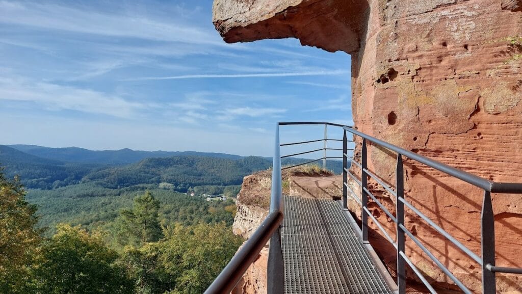 Château du Falkenstein: A Medieval Semi-Troglodyte Fortress in France 5 Château du Falkenstein