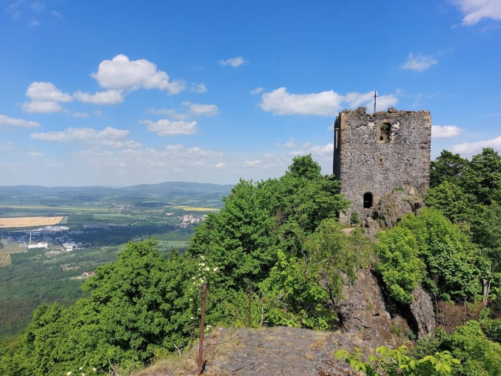 Ralsko Castle: A Medieval Fortress Ruin in the Czech Republic 7 Ralsko Castle