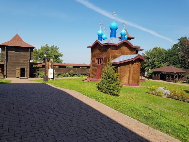 Mazyr Castle: A Late-Medieval Wooden Defensive and Administrative Complex in Belarus