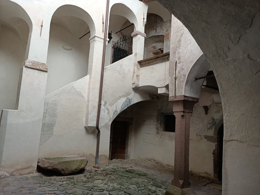 Trostburg: A Medieval Castle and Cultural Site in South Tyrol 4 Trostburg