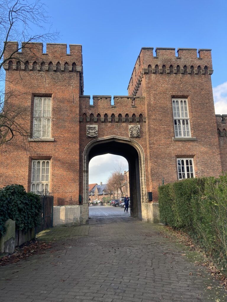 Kasteel Wissekerke: A Historic Castle and Estate in Kruibeke, Belgium 8 Kasteel Wissekerke