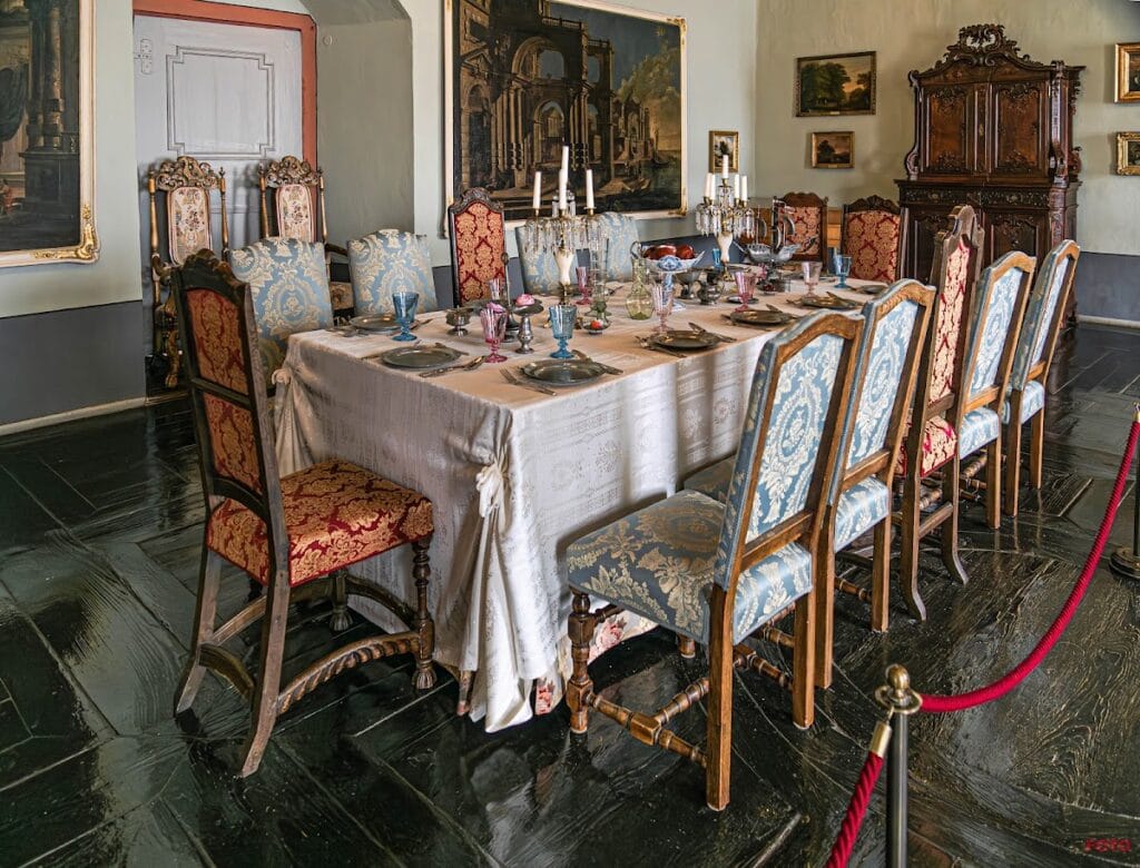 Schloss Moritzburg (Zeitz): A Fortified Baroque Residence and Museum 4 Schloss Moritzburg (Zeitz)