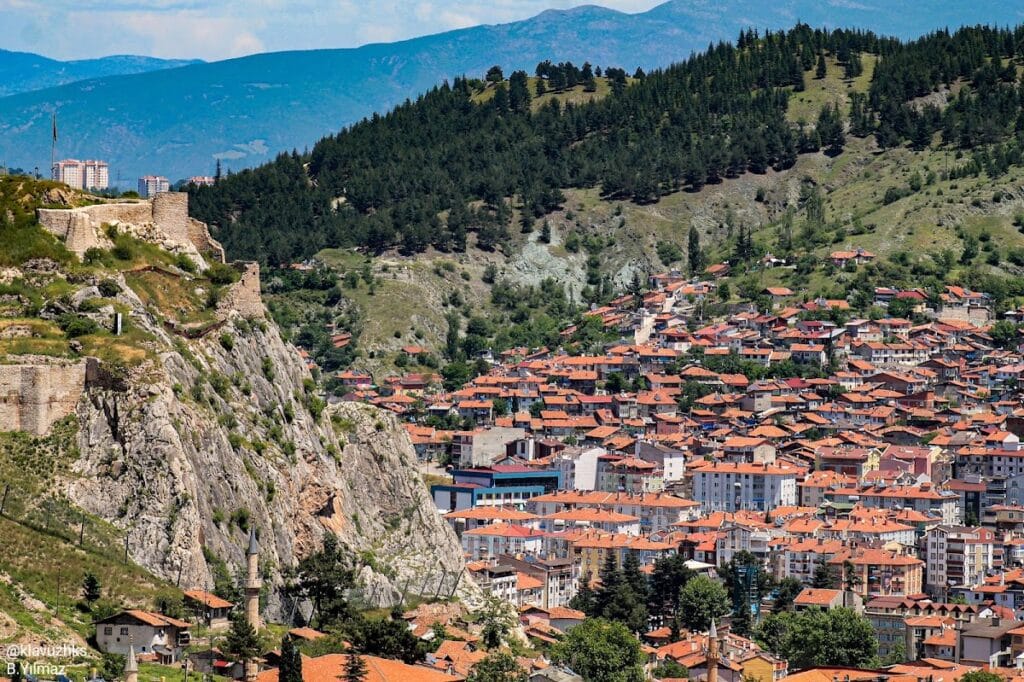 Tokat Castle: A Medieval Citadel in Türkiye 2 Tokat Castle