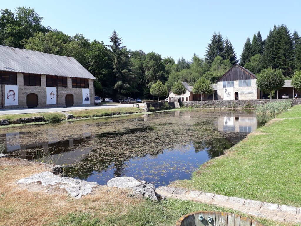 Château de Sédières: A Historic Castle in Clergoux, France 10 Château de Sédières