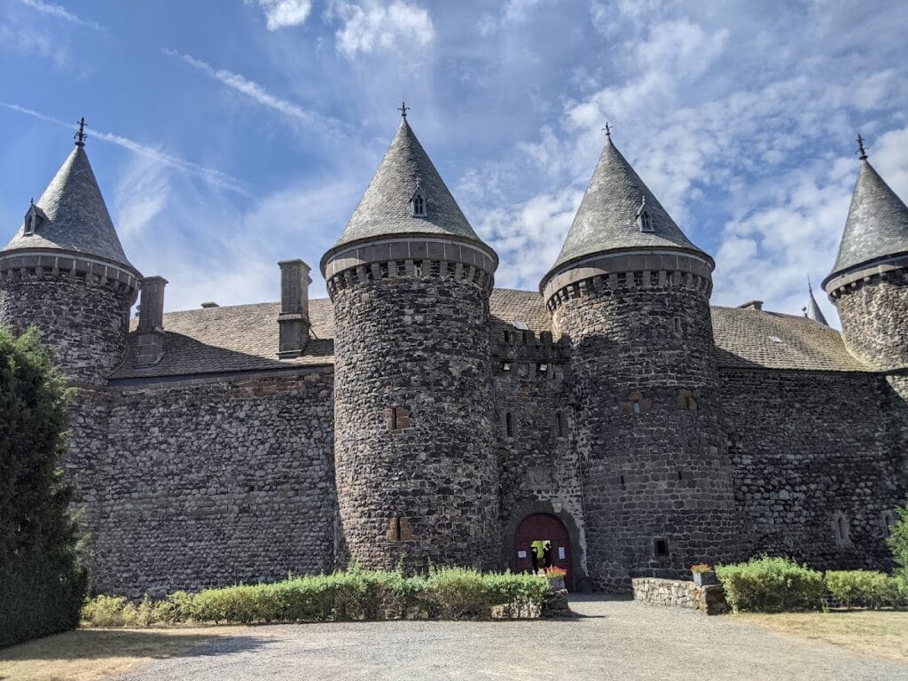 Château du Sailhant: A Medieval Fortified Castle in France 1 Château du Sailhant