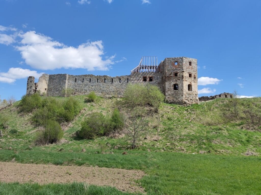 Pniv Castle: A Medieval Fortress in Ukraine 2 Pniv Castle