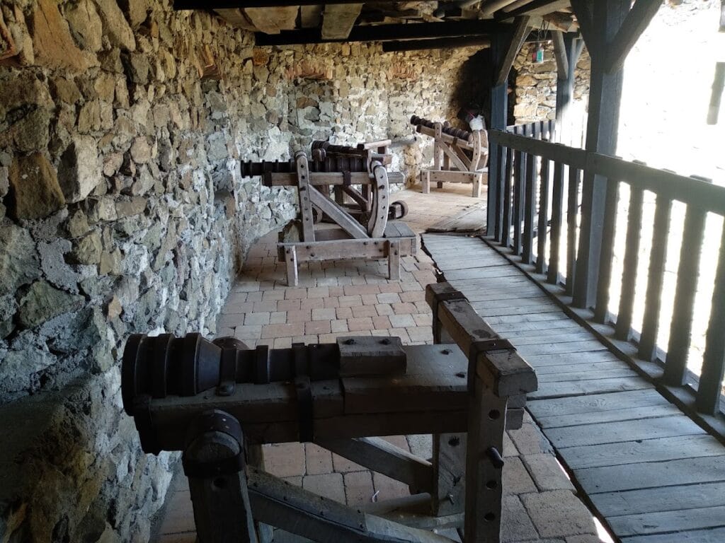 Nový hrad: A Restored Castle Ruin in Czechia 4 Nový hrad