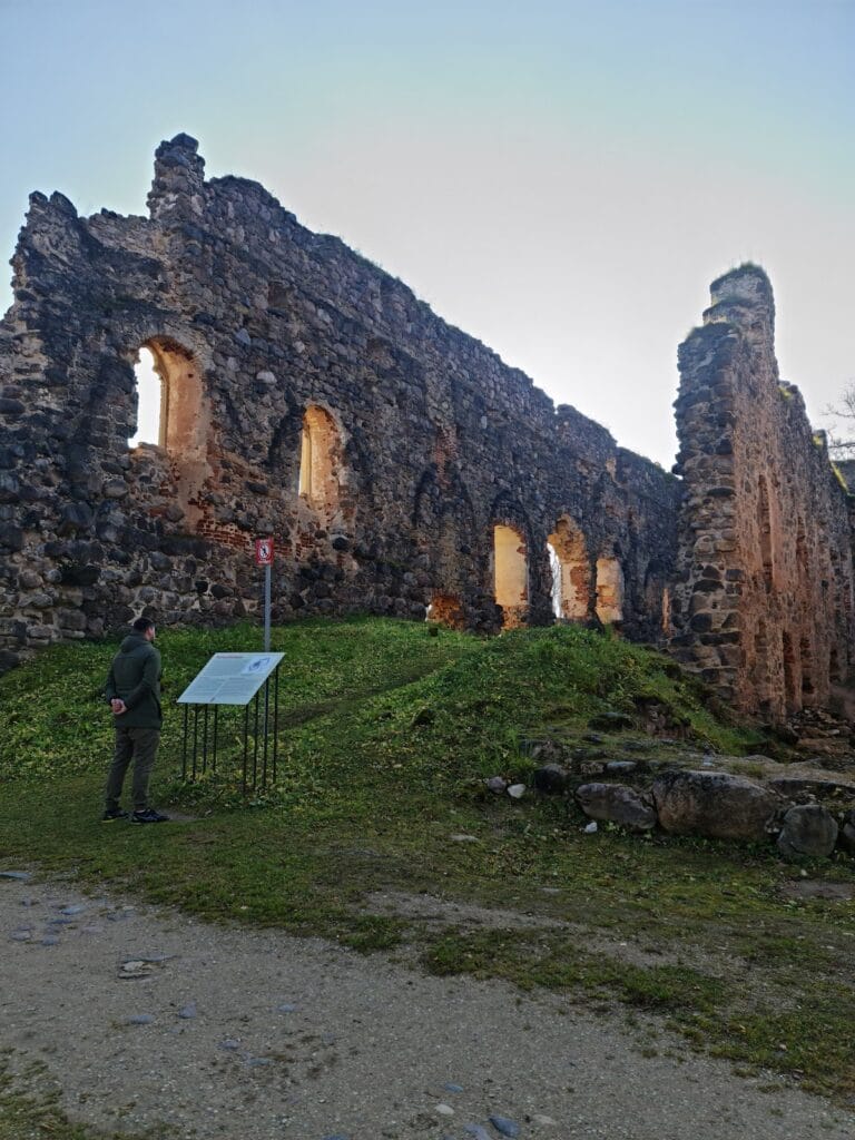 Rauna Castle: An Archbishopric Residence and Fortress in Latvia 3 Rauna Castle
