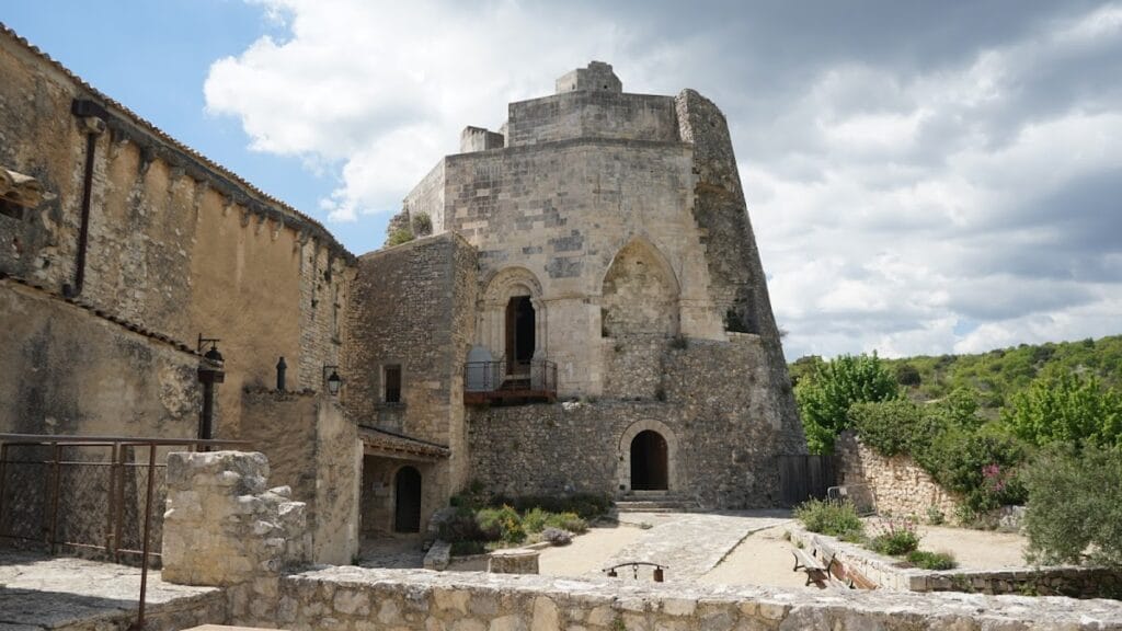 Château de Simiane-la-Rotonde: A Medieval Fortified Residence in France 4 Château de Simiane-la-Rotonde