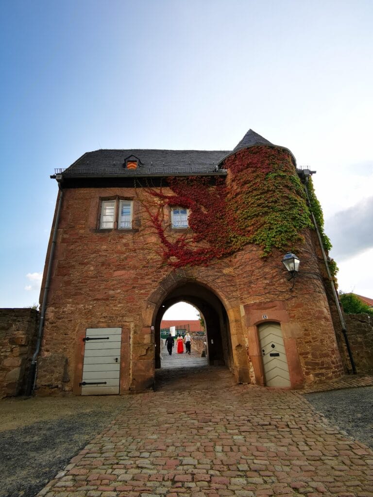 Schloss Steinau: An Early Renaissance Residence and Castle Complex in Germany 5 Schloss Steinau