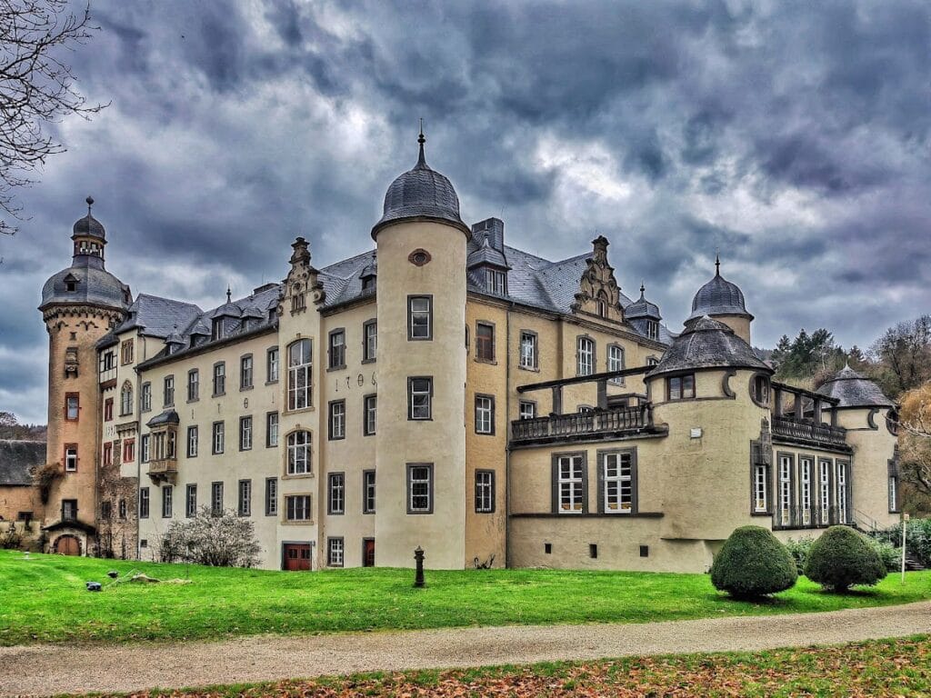 Namedy Castle: A Moated Castle and Baroque Palace in Germany 1 Namedy Castle
