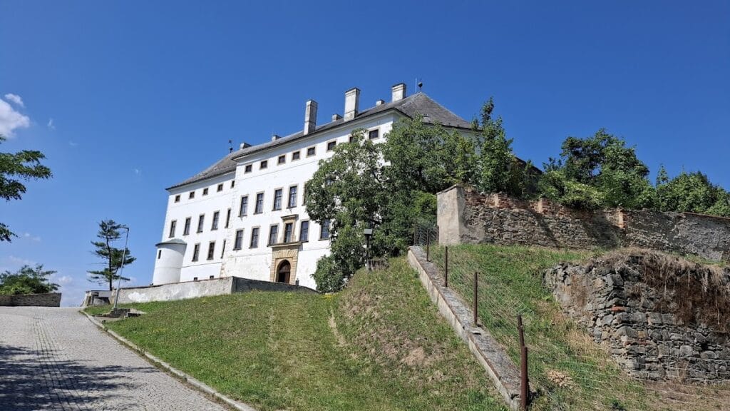 Úsov Castle: A Historic Medieval Fortress in the Czech Republic 6 Úsov Castle