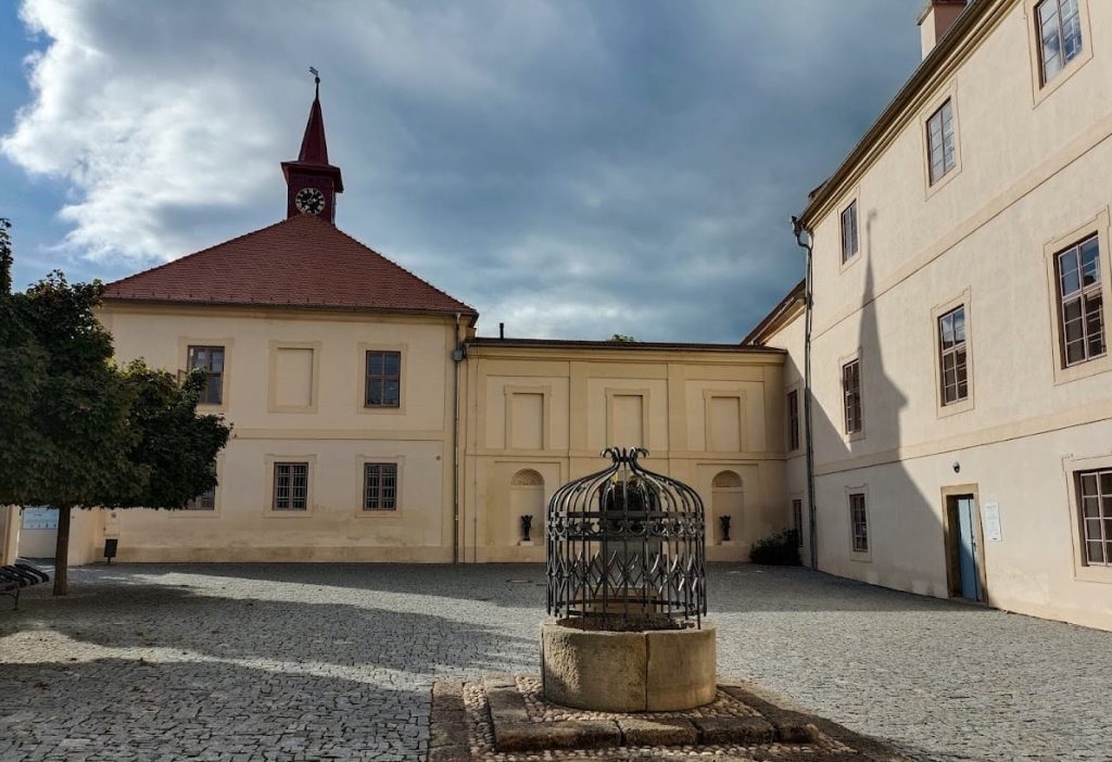 Castle Nižbor: A Royal and Aristocratic Stronghold in Czechia 3 Castle Nižbor
