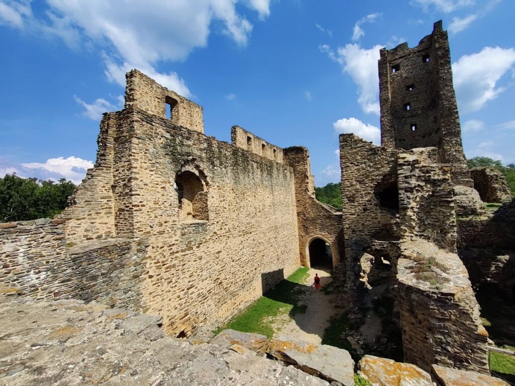 Okoř Castle: A Historic Medieval Fortress in the Czech Republic 6 Okoř Castle