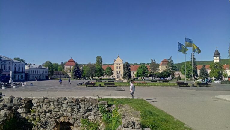 Zhovkva Castle: A Renaissance Fortress and Noble Residence in Ukraine