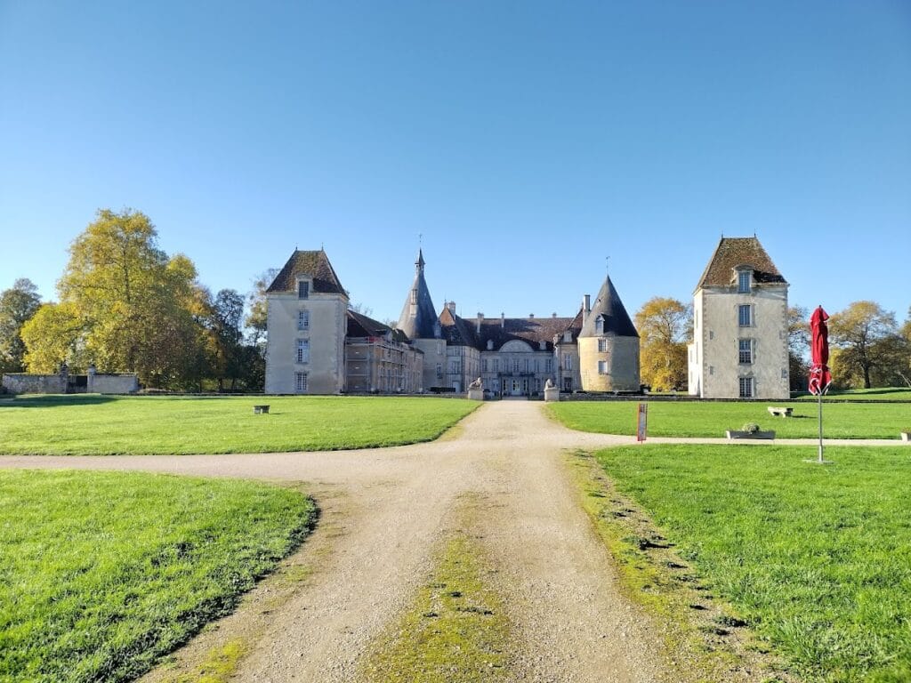 Château de Commarin: A Burgundian Fortress and Château in France 1 Château de Commarin
