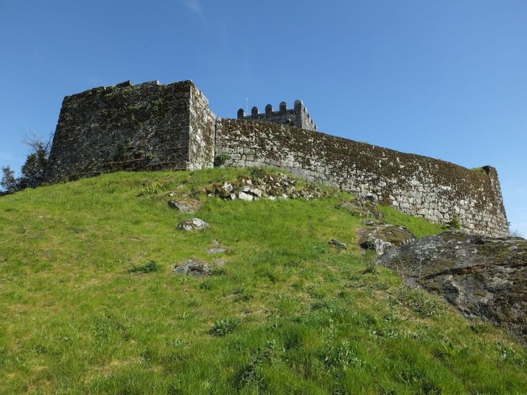 Castle of Arnóia