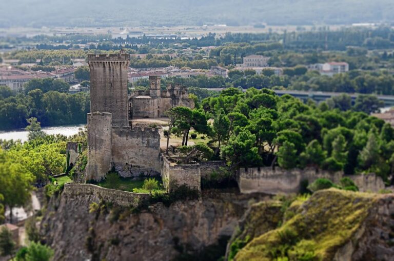 Château de Beaucaire: A Medieval Fortress in France