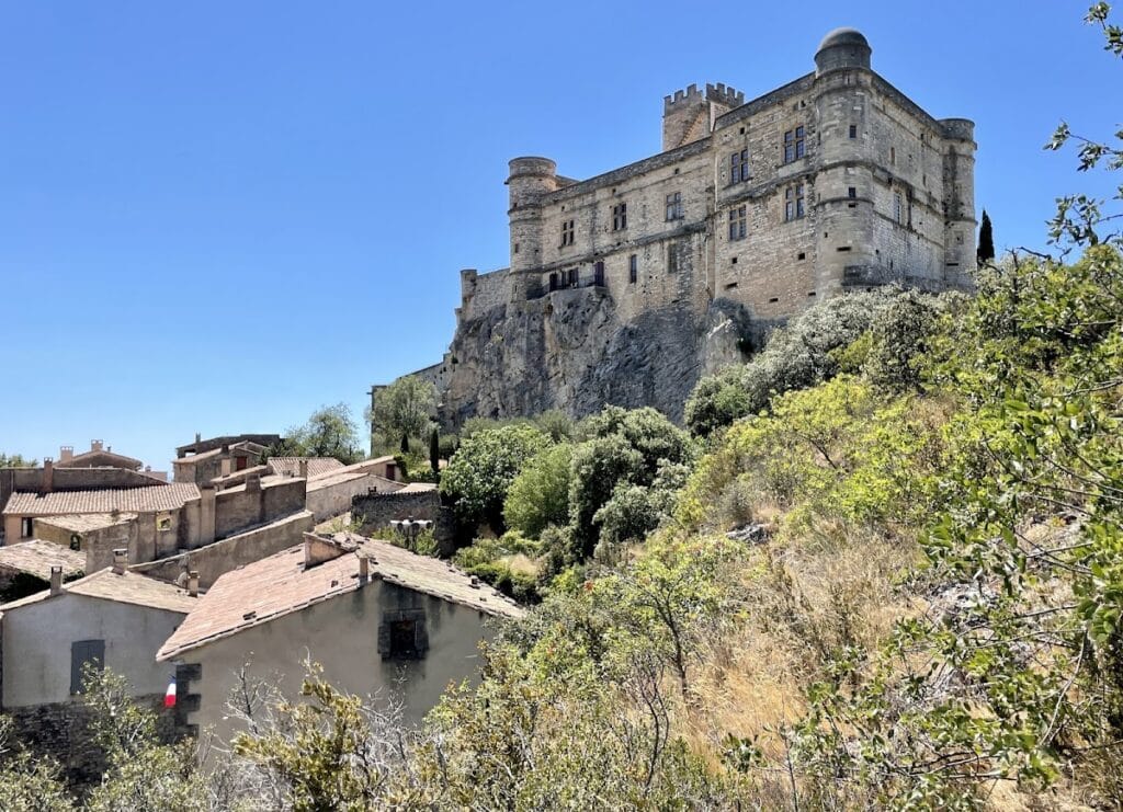 Barroux Castle: A Medieval Fortress and Renaissance Residence in France 2 Barroux Castle