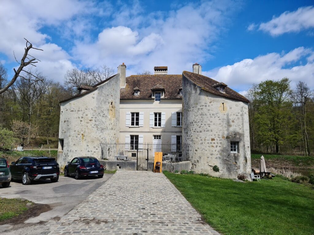 Château de la Chasse: A Medieval Fortress near Saint-Prix, France 8 Château de la Chasse