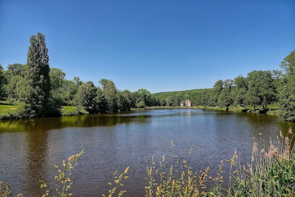 Château de la Chasse: A Medieval Fortress near Saint-Prix, France 9 Château de la Chasse